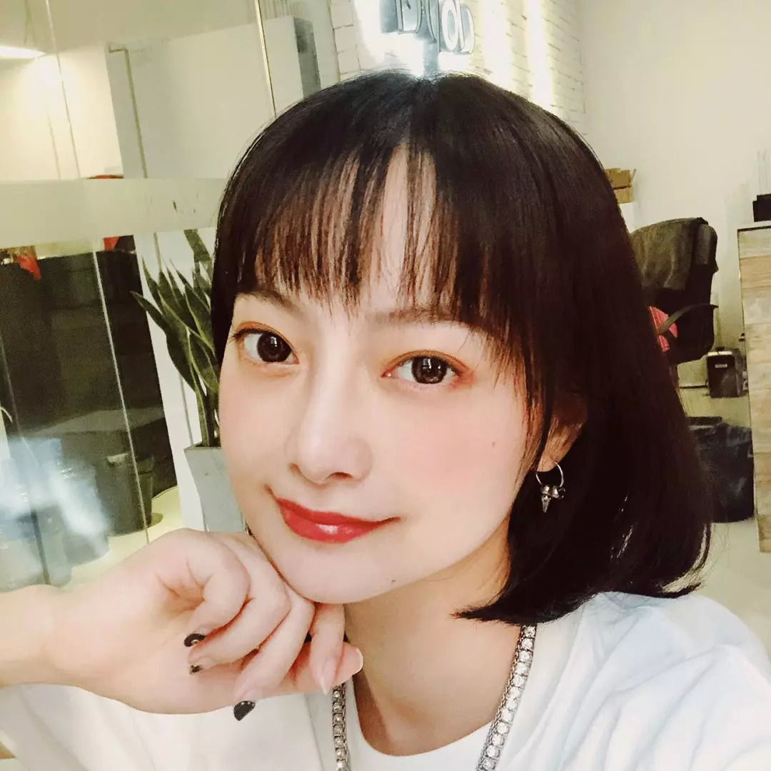 不用代购的平价产品有哪些,超高颜值的国货眼影盘