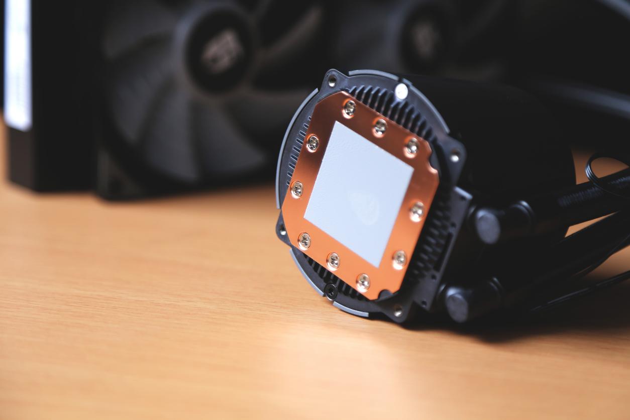 cpu散热器温度怎样才合适,cpu散热器要在什么温度下才是正常