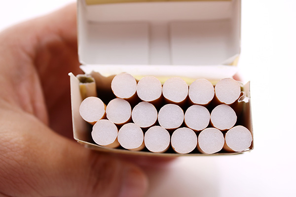 50元的烟和20元的烟有啥区别,5块钱的烟和100块钱的烟