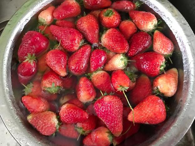 纯天然不含添加剂草莓酱制作,草莓酱纯手工无添加