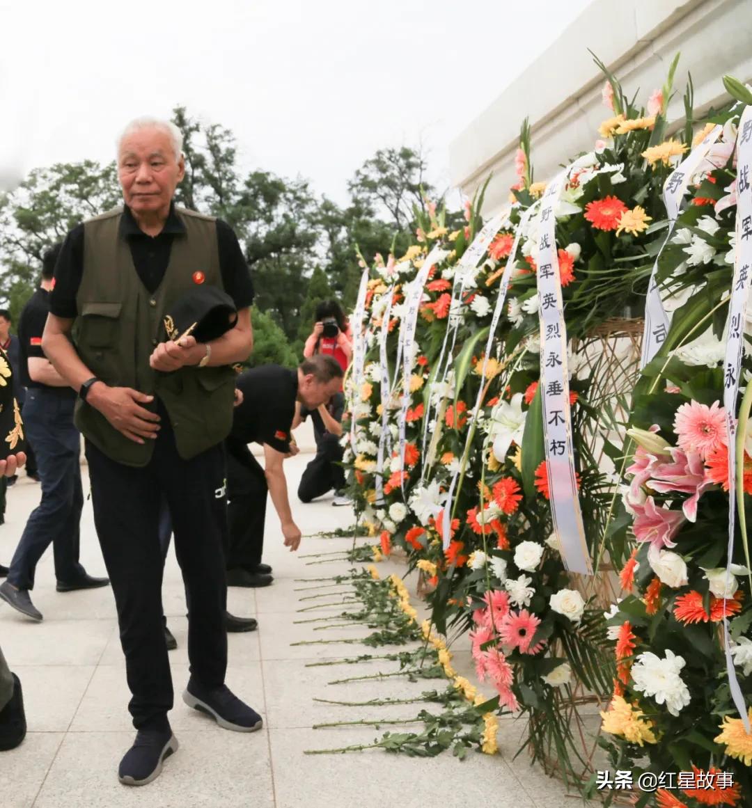 深切缅怀抗战烈士及英雄们,深切缅怀袁隆平同志