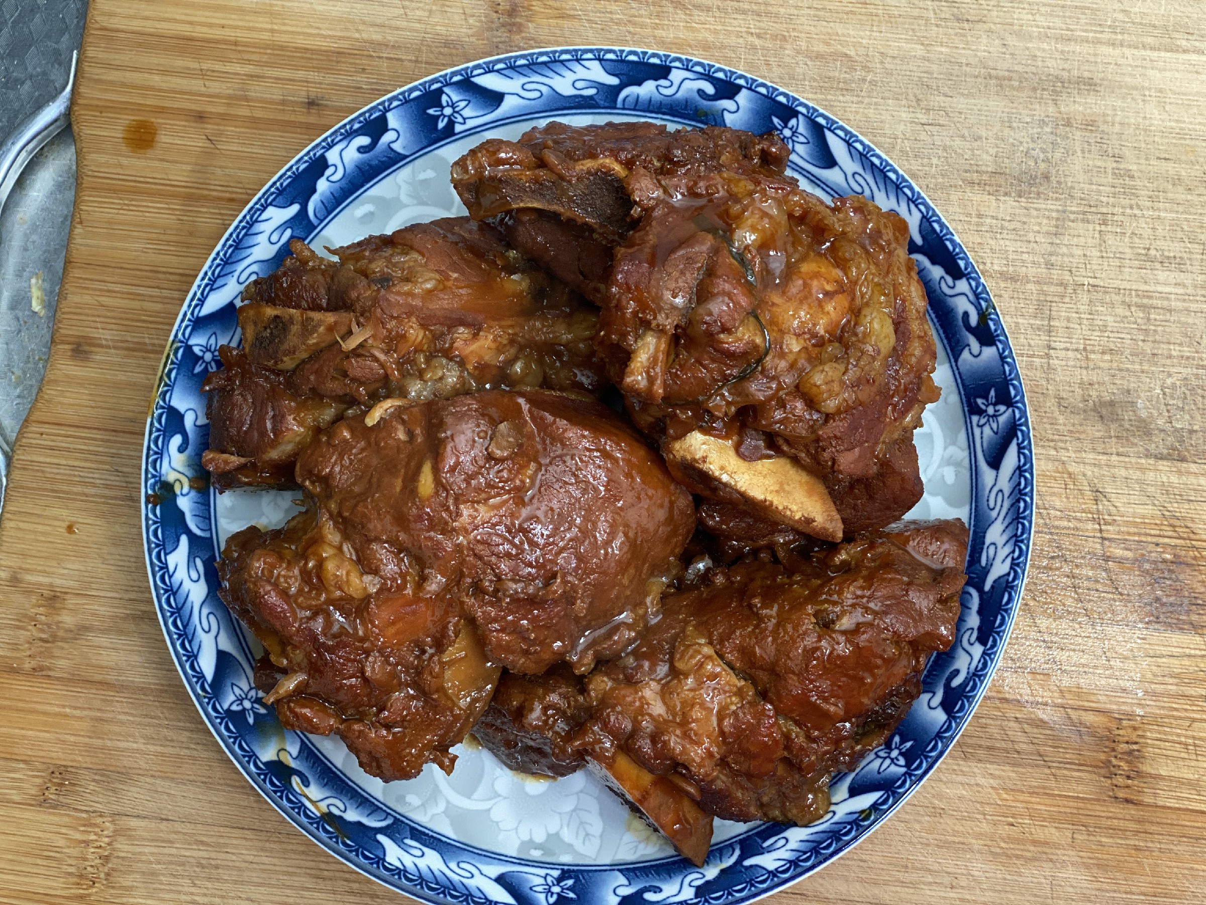 大骨头怎样做才最好吃,大骨头怎么吃法最好吃