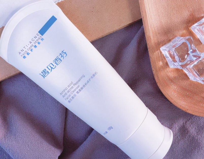 如何根据不同肤质挑选护肤品呢,角质层薄混合肤质用什么护肤品