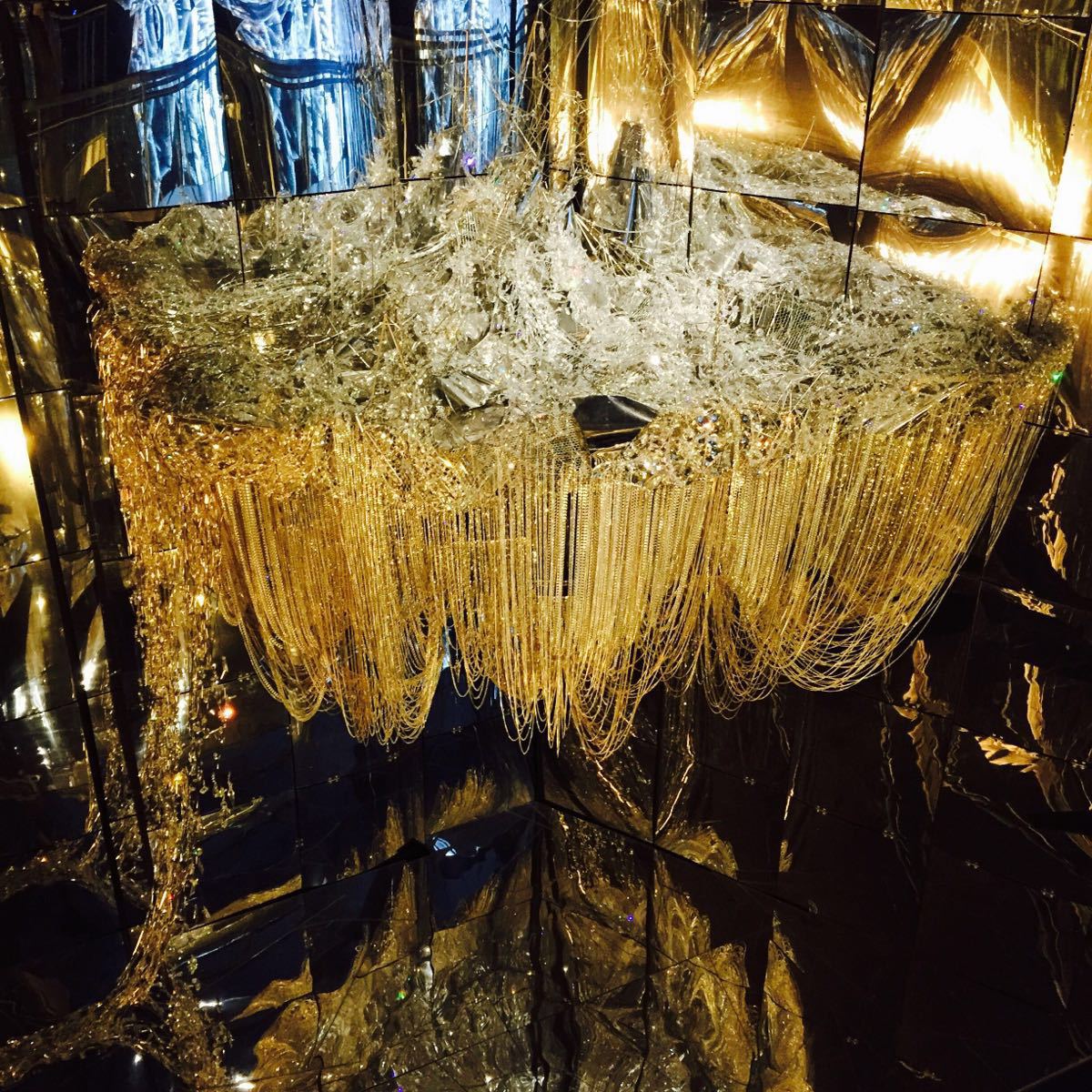 施华洛世奇花漾魔力寓意 (施华洛世奇的花样魔力)