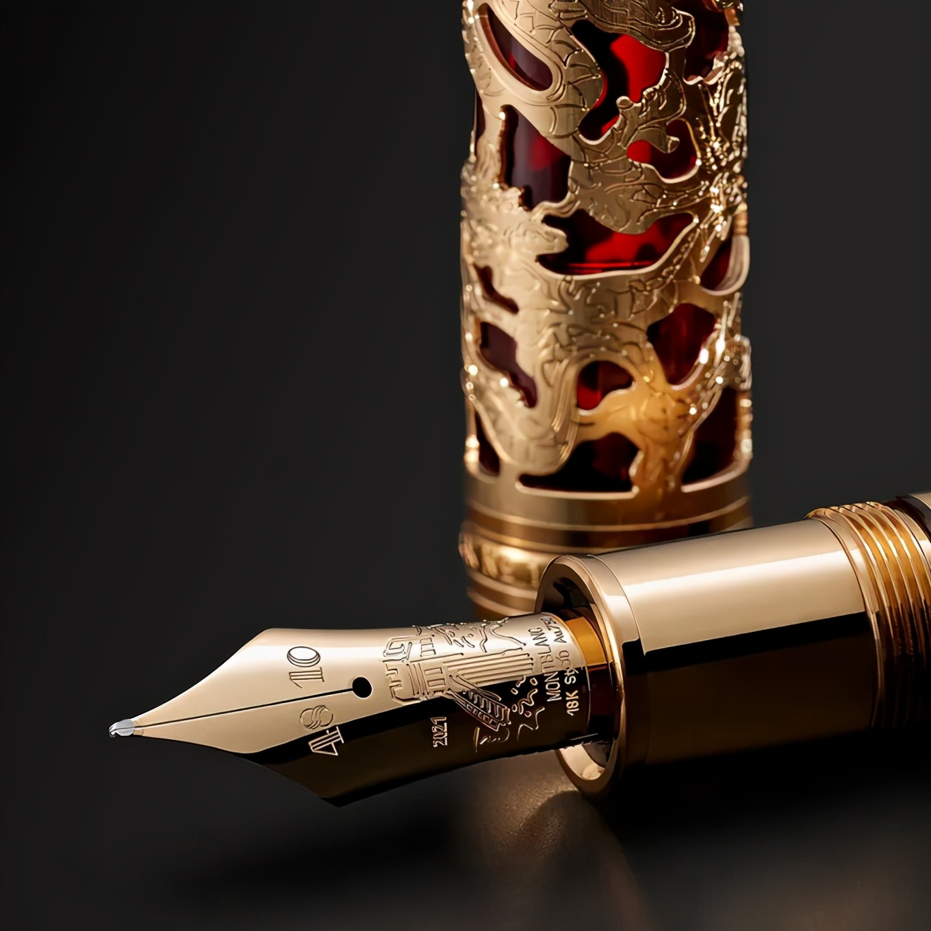 价值200万，以康熙、长城、泰姬陵作为创作灵感的笔长什么样？