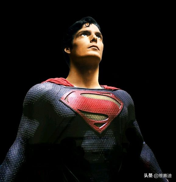 别再说超人违反科学了，他的能力就没几个有科学依据的