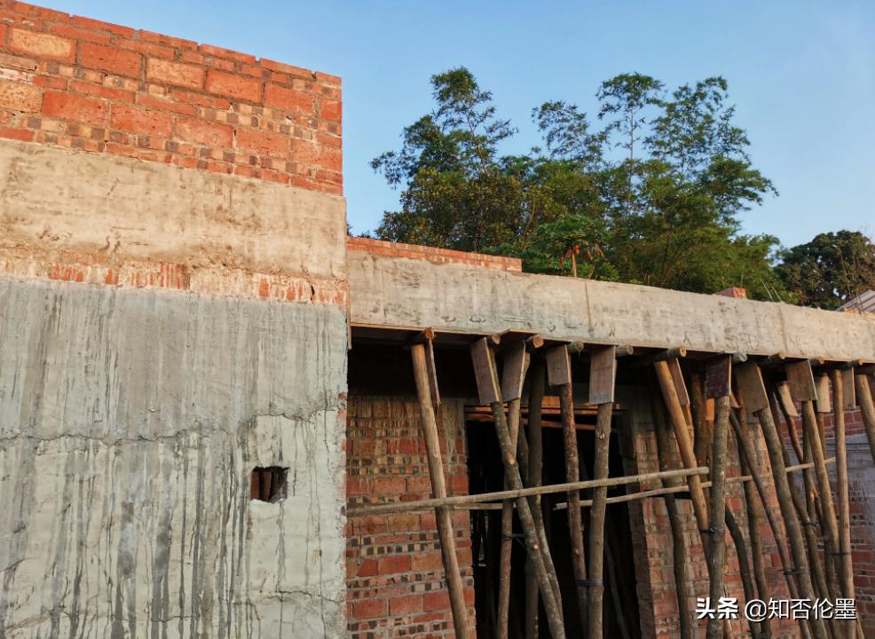 盖楼房用325水泥可以么,三层自建房楼板浇多厚合适