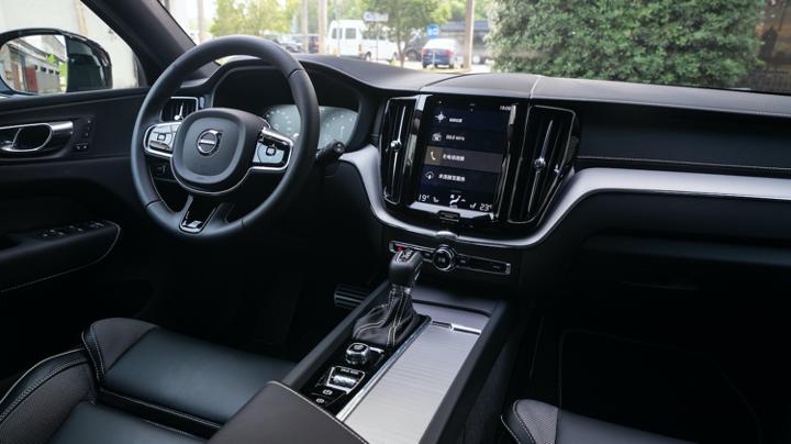 开了沃尔沃xc60又开奥迪,开了两万公里沃尔沃xc40