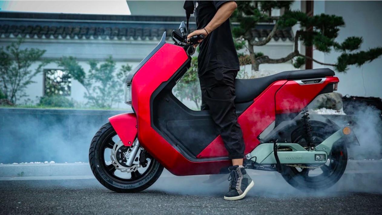 电摩续航超过200公里,时速100续航200以上的电摩