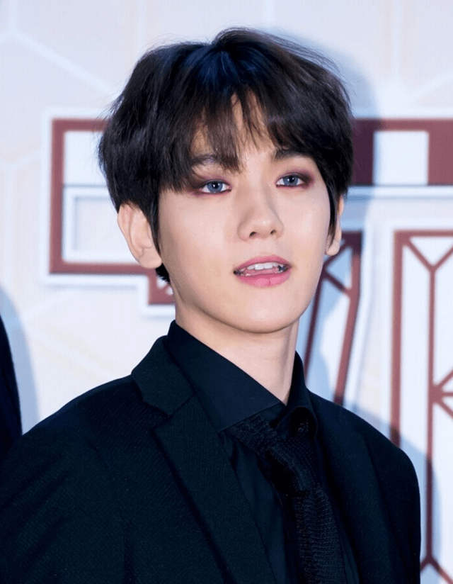 韩国男团戴美瞳真的太好看了！边伯贤、金泰亨谁更适合带美瞳呢？