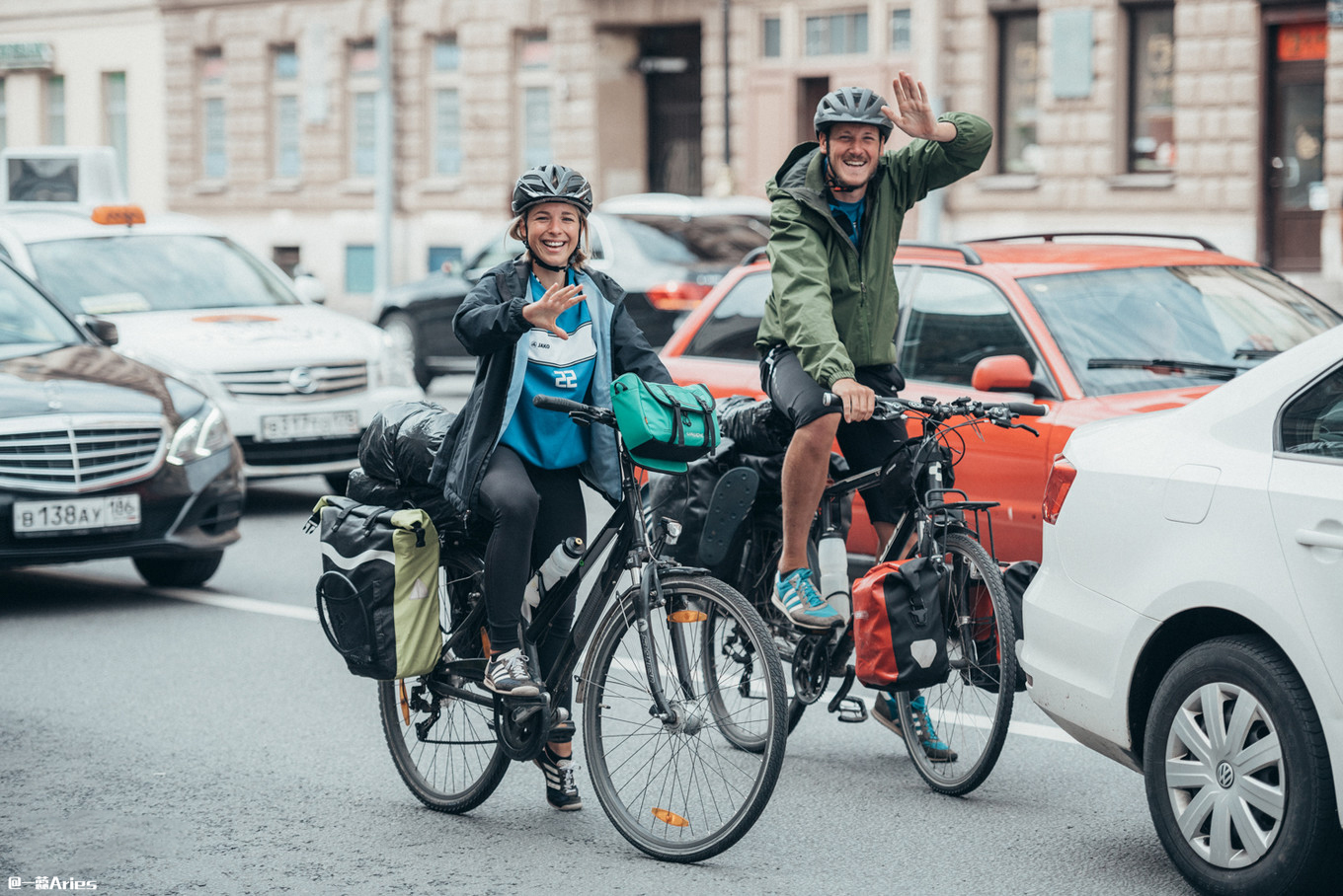 今天想帮我们的好邻居“战斗民族”俄罗斯，也上一次热搜