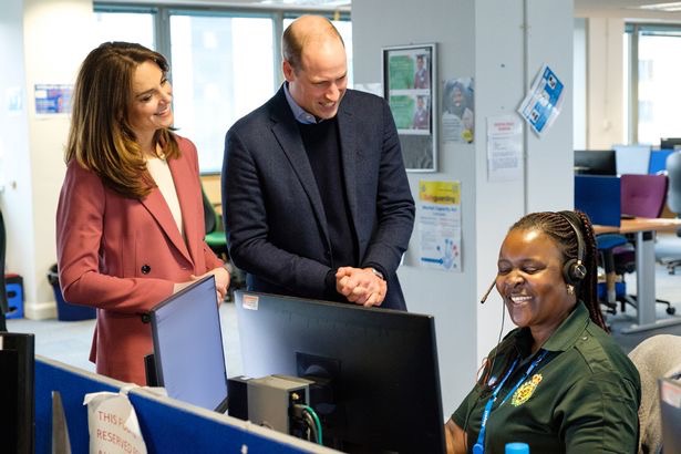 英王室会接纳哈里梅根回归吗,英国王室是怎么抗击疫情