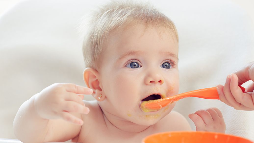 小孩吃芒果过敏去医院,小孩子芒果汁过敏是什么症状