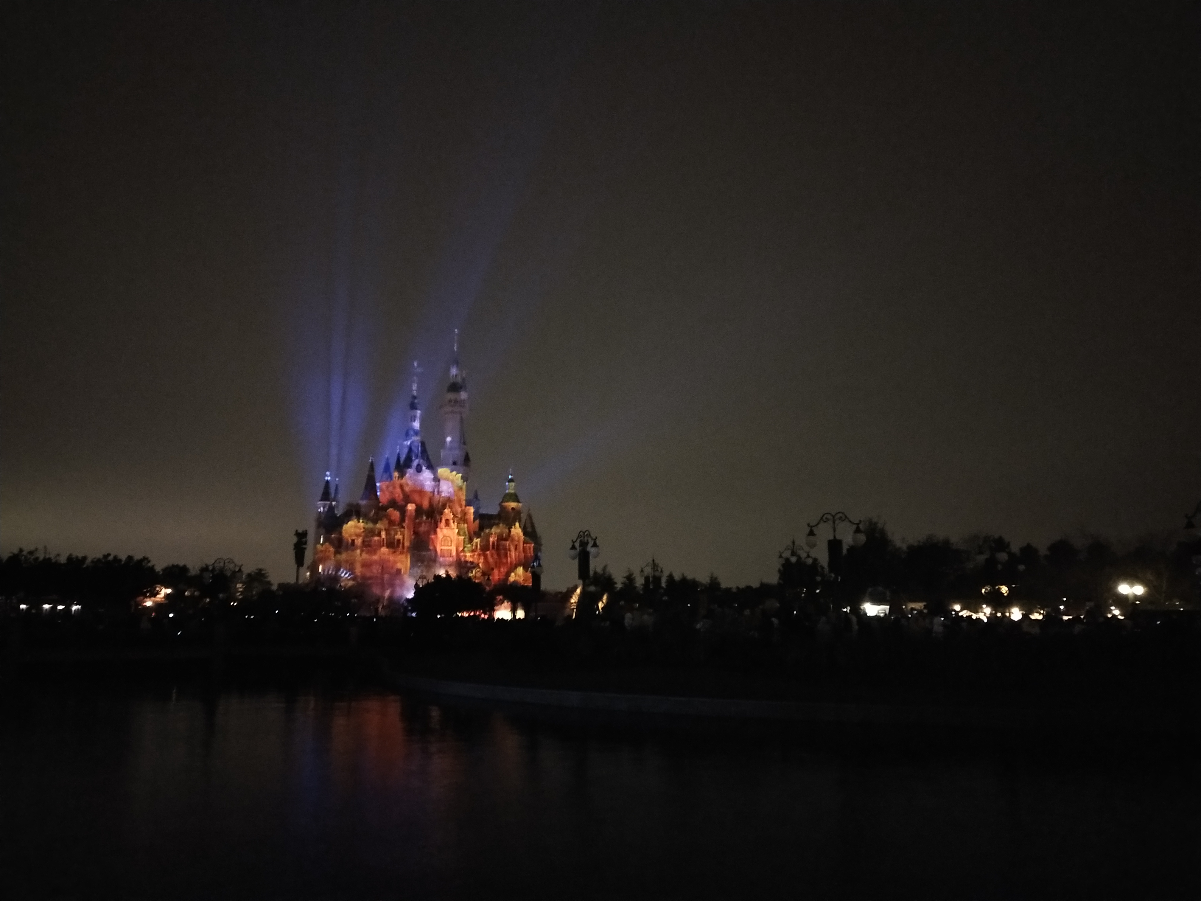 上海迪士尼6岁孩子攻略,上海迪士尼乐园攻略淡季