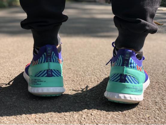 孙杨鞋开箱,孙杨跑鞋图片大全