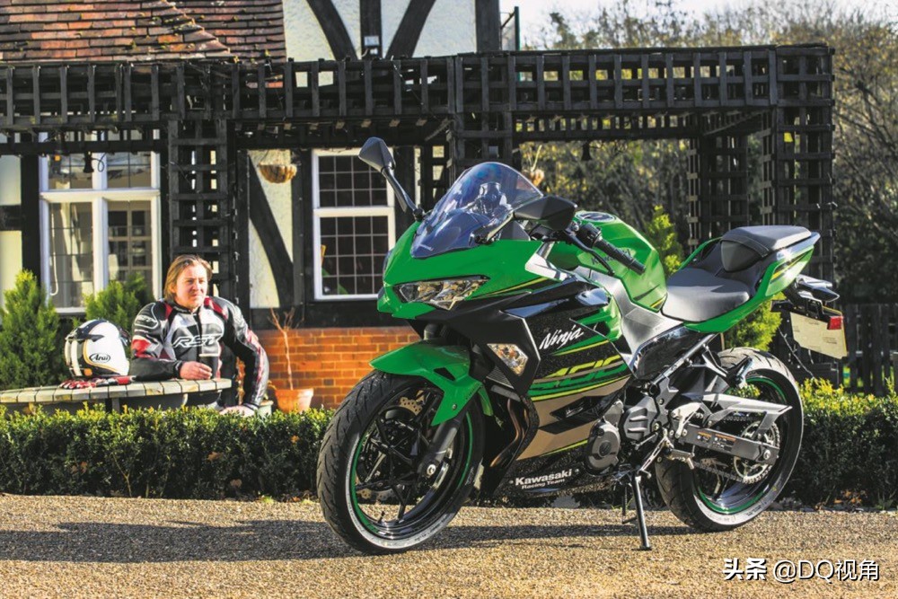 3万左右公认最好摩托车街车,最适合穷人的三款街车摩托车