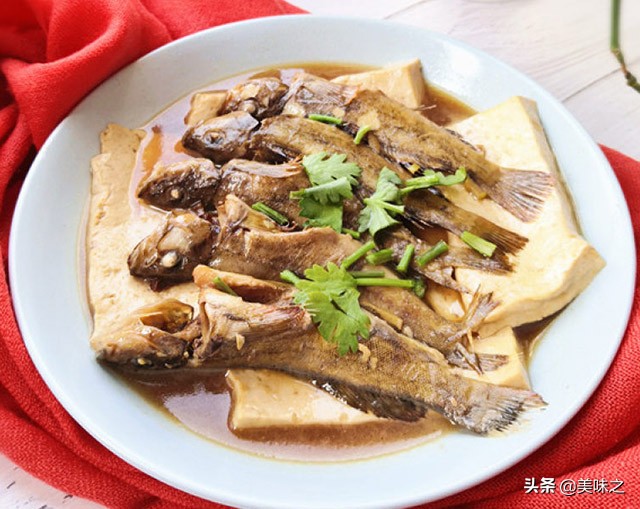 好吃的油炸鱼的做法大全,推荐四道美味清蒸鱼做法