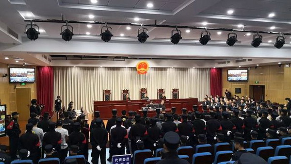 警方捣毁一非法放贷犯罪团伙,非法放贷暴力催收涉黑怎么判