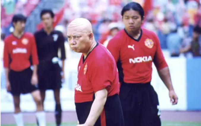 这部电视剧阵容强大质量却差强人意,一度陷入与周星驰版权之争