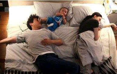 宝宝睡眠老惊醒,宝宝睡眠容易惊怎么办