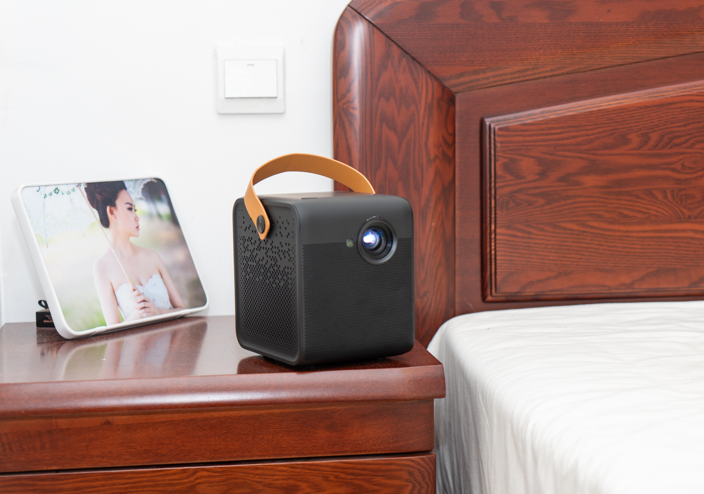 峰米投影仪smart升级版对比普通版,峰米smart投影仪对比小米2