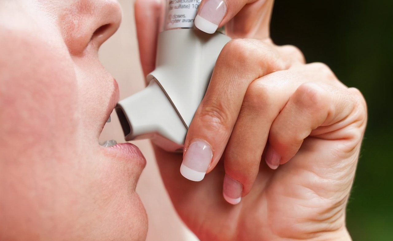 慢阻肺喘不过气有什么特效药,慢阻肺急性加重期治疗药物泼尼松