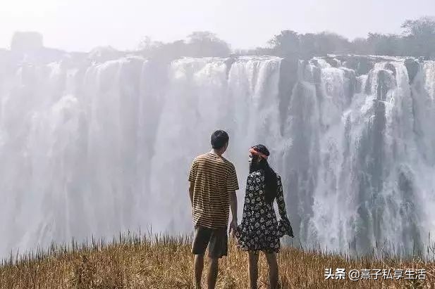 环游世界夫妻赚了十个亿,情侣环游世界视频