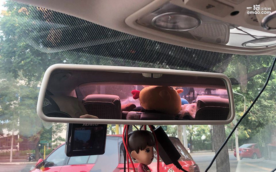 2015款路虎揽胜极光试驾,从来不靠脸吃饭