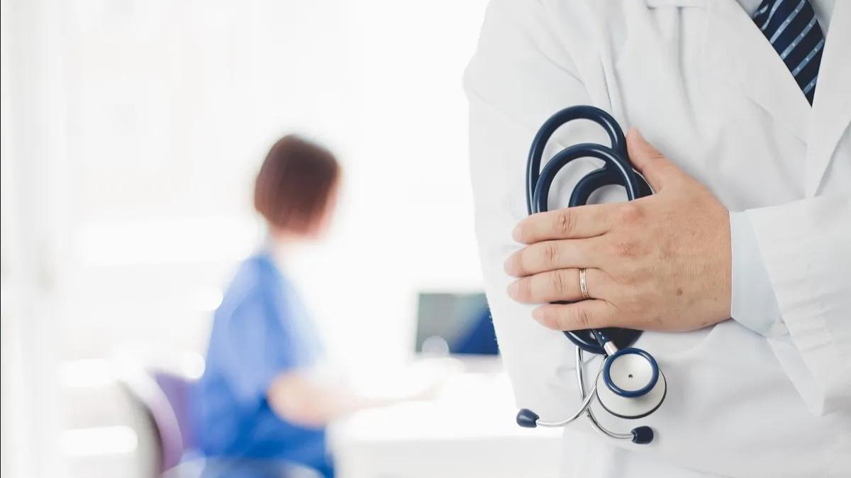 乳腺癌术后内分泌型还要吃中药不,乳腺癌内分泌治疗可以间断吗