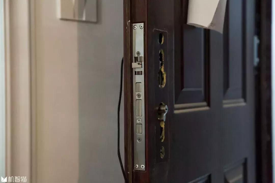 小米智能锁钥匙锁门,小米全自动智能锁出门反锁