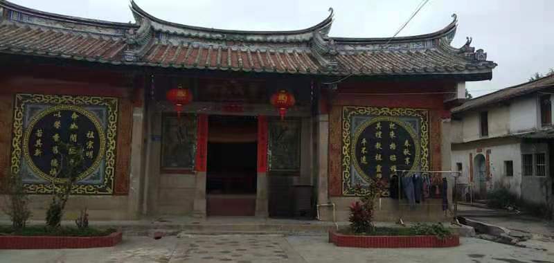 红鞋变黑靴,红鞋换黑靴的意思