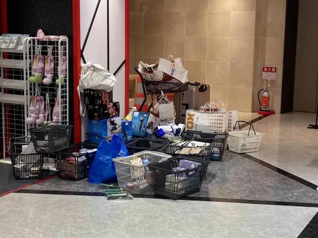 曾被中国人“爆买”的这家日本大手免税店，倒闭了