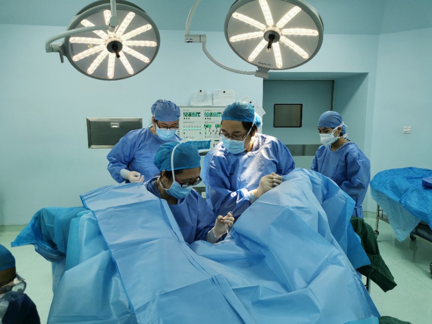 为了年轻的母亲--记一场发生在节日午夜的跨院抢救