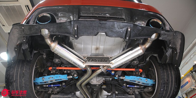 丰田86改装火箭兔,静静的看着他