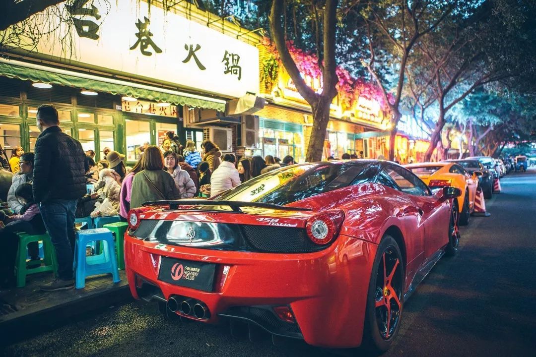 太原老字号火锅店,成都网红店排队4000多桌