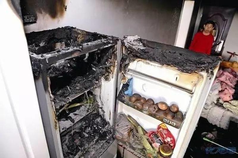 电冰箱压缩机爆炸视频,冰箱压缩机爆炸的威力有多大