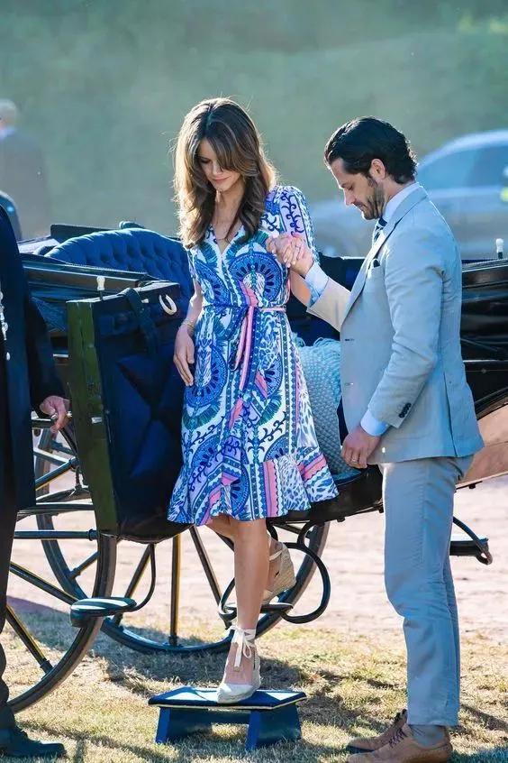 白天比基尼晚上夜店嗨小野模，怎么泡到欧洲王室最后的钻石王老五