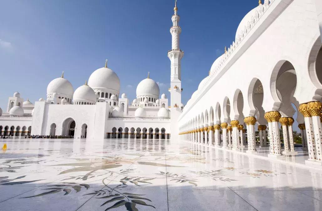 阿布扎比惊艳的地方,阿布扎比非凡之旅