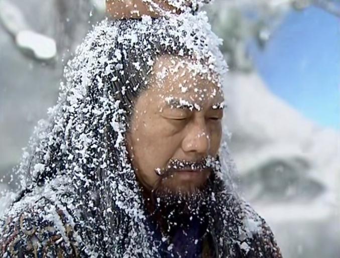 任我行跟左冷禅交手过几次,左冷禅武功为什么比其他掌门高