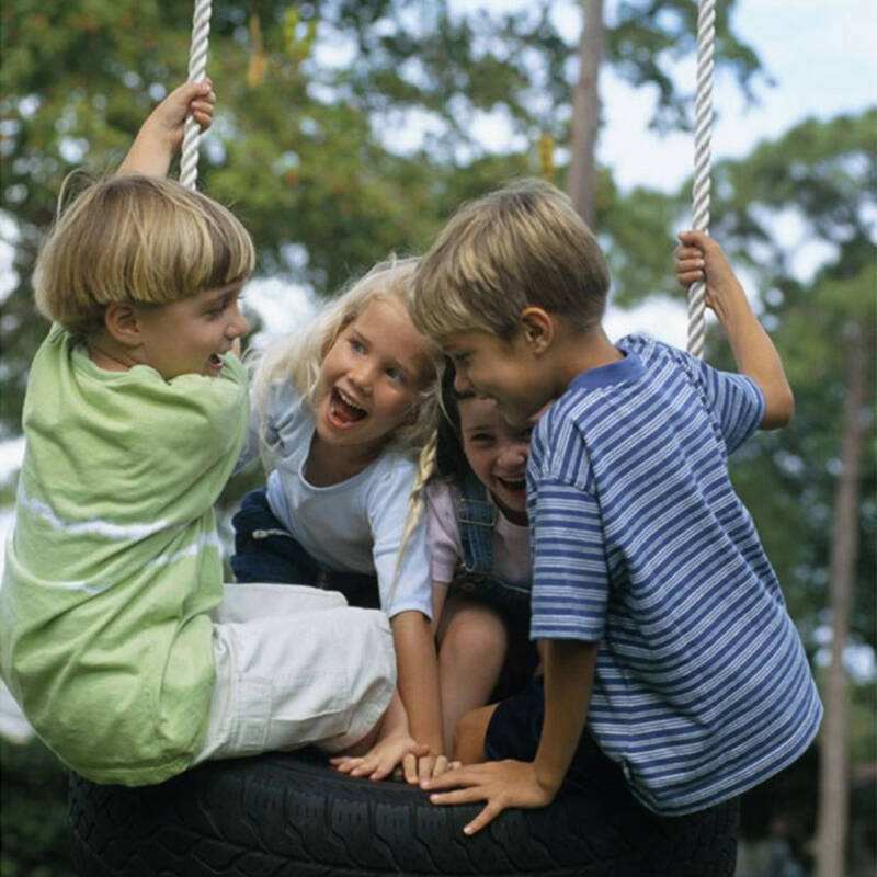 宝宝喜欢爬高的地方怎么解决,为什么宝宝总是喜欢往窗外爬