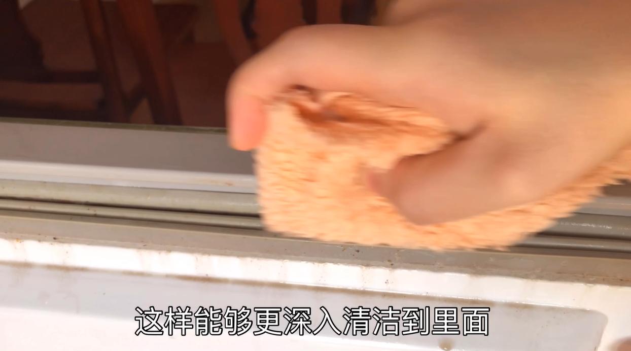 冰箱胶条霉斑怎么去除,冰箱胶条太脏怎么清洁