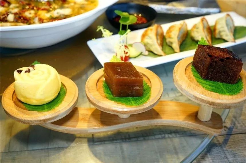 老板疯了五元一桌子菜,老板疯了系列零食