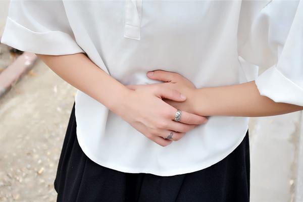 女人经期异味比较重是什么原因,女人经期臭味