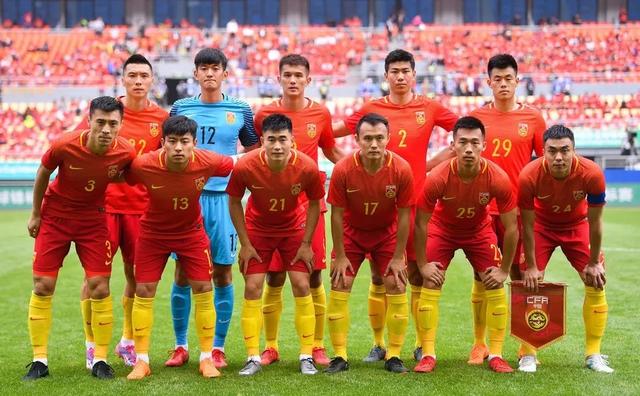 国足遭重创对手创亚洲纪录,国足1-3憾负越南回放