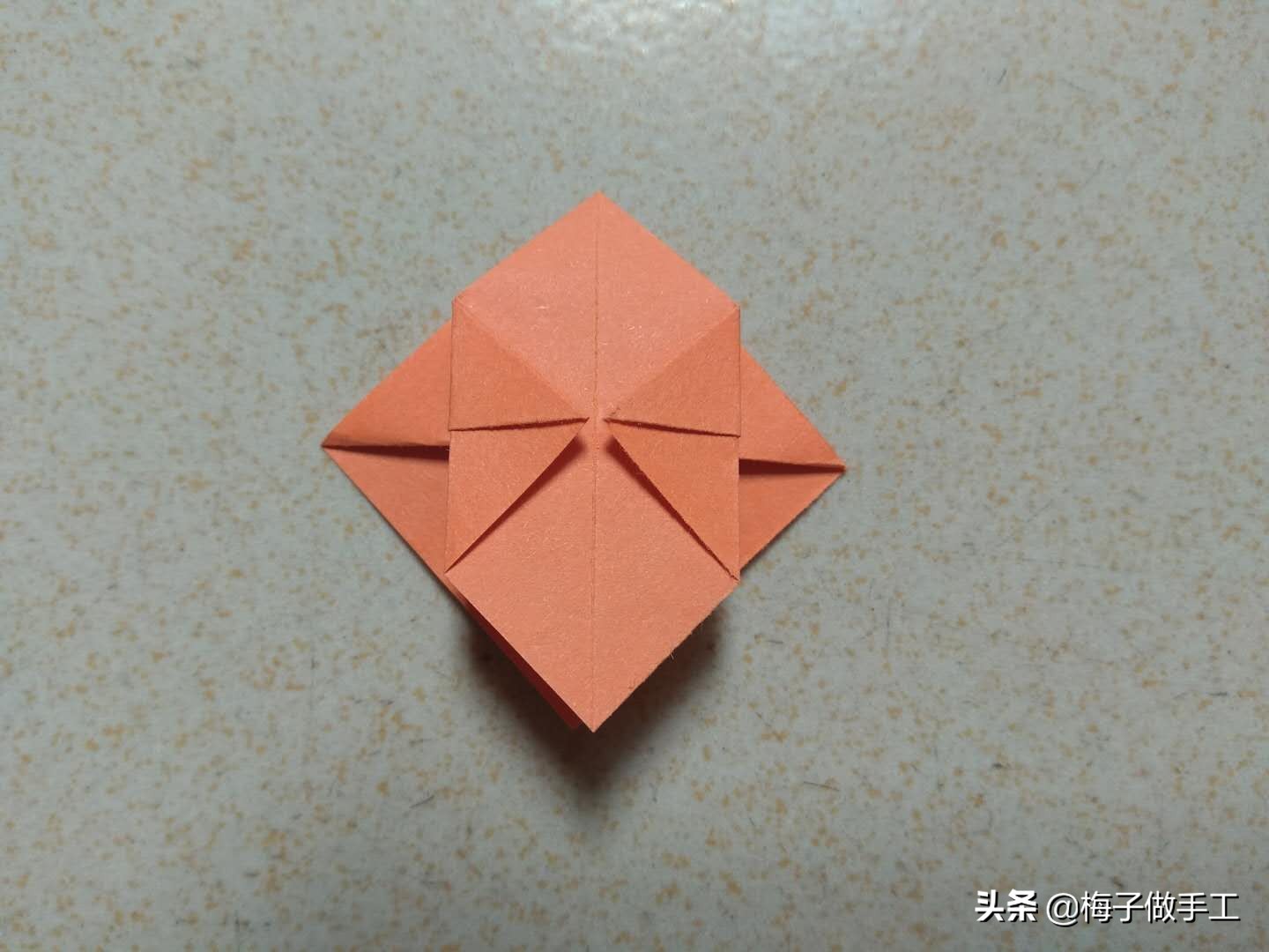 儿童折纸折一个小帽子,折纸手工折帽子