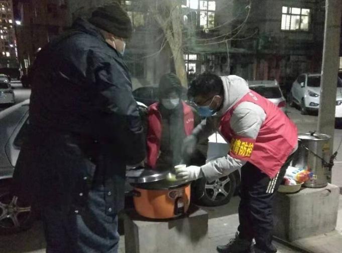 疫情就是命令*党**性就是责任一记新石街道青年*产党共**员代表陈永超