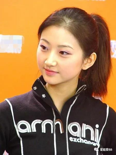 网上关于她整容的传闻屡见不鲜,自曝八年整容史