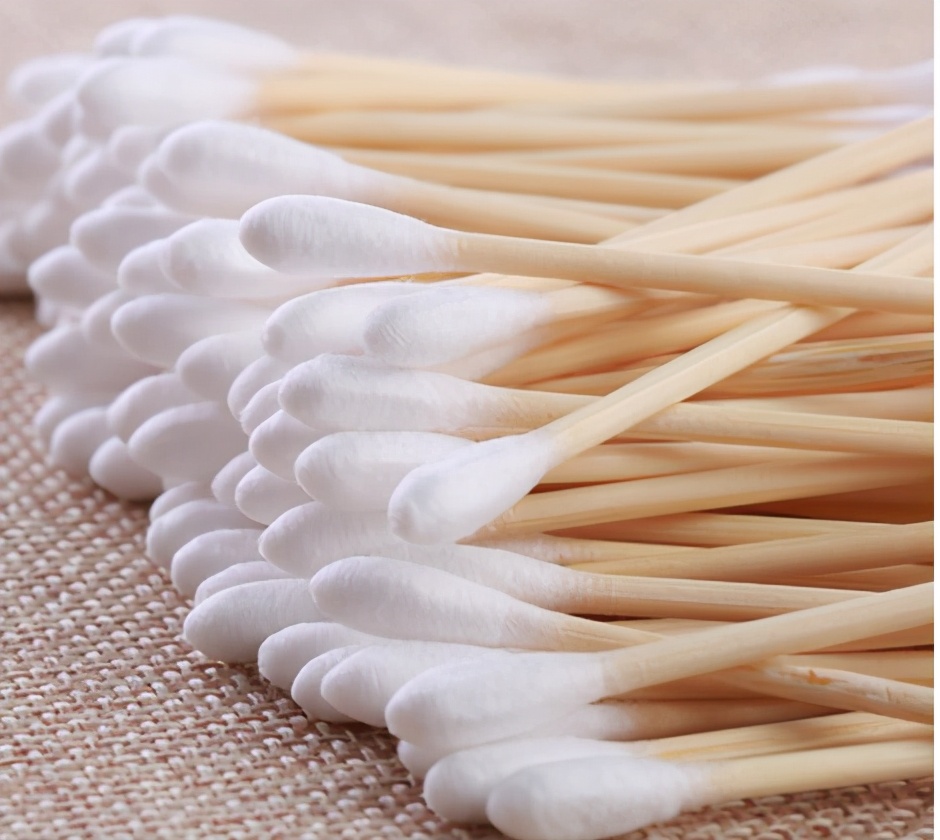 肚脐眼脏东西可以清理干净吗,宝宝肚脐眼的脏东西可以清理吗