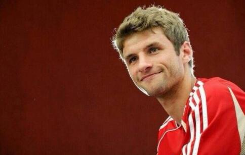 实况足球拜仁精选诺伊尔,实况足球国际服拜仁精选穆勒