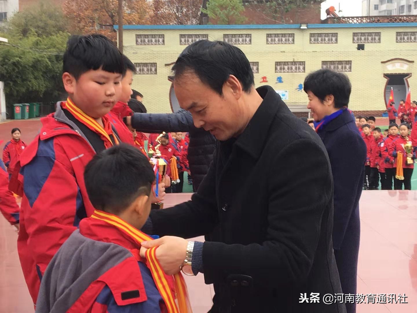 驻马店实验中学足球校长杯,驻马店实验小学校长杯足球赛